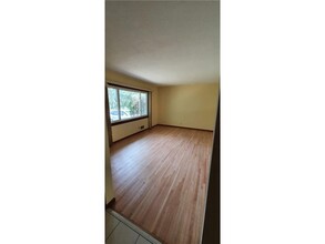 4905 W 84th St in Minneapolis, MN - Building Photo - Building Photo