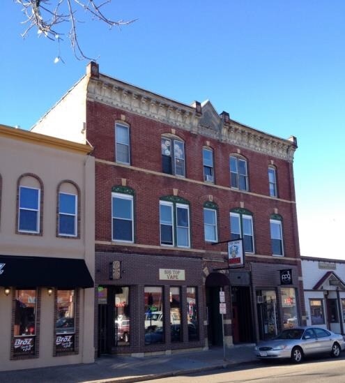 123 1/2 South Main Steet in River Falls, WI - Building Photo - Building Photo
