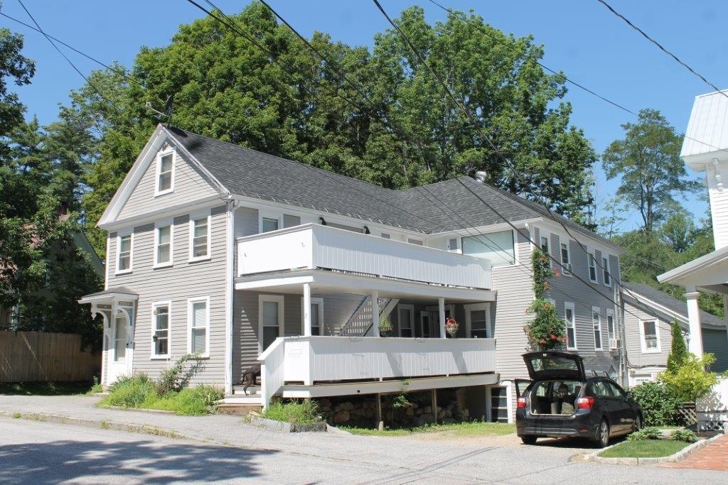 15 High St in Meredith, NH - Building Photo