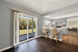 162 Isle Royale Cir in Vacaville, CA - Building Photo - Building Photo