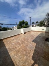 1734 Prospect Ave, Unit B2 in Hermosa Beach, CA - Foto de edificio - Building Photo