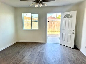 5175 Castana St in San Diego, CA - Building Photo - Building Photo