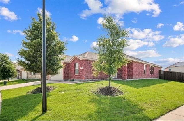 900 Sapphire Dr in Princeton, TX - Building Photo - Building Photo