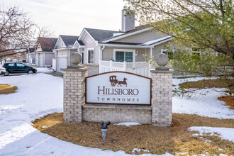 Hillsboro Townhomes in Des Moines, IA - Building Photo - Building Photo