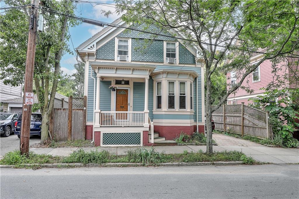 329 Ives St in Providence, RI - Building Photo