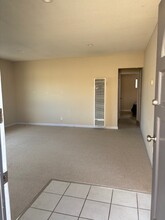 2421 Carnegie Ln, Unit B in Redondo Beach, CA - Building Photo - Building Photo