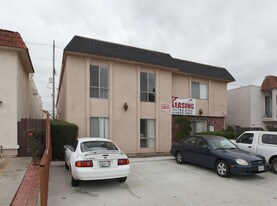 4557 Utah St in San Diego, CA - Building Photo