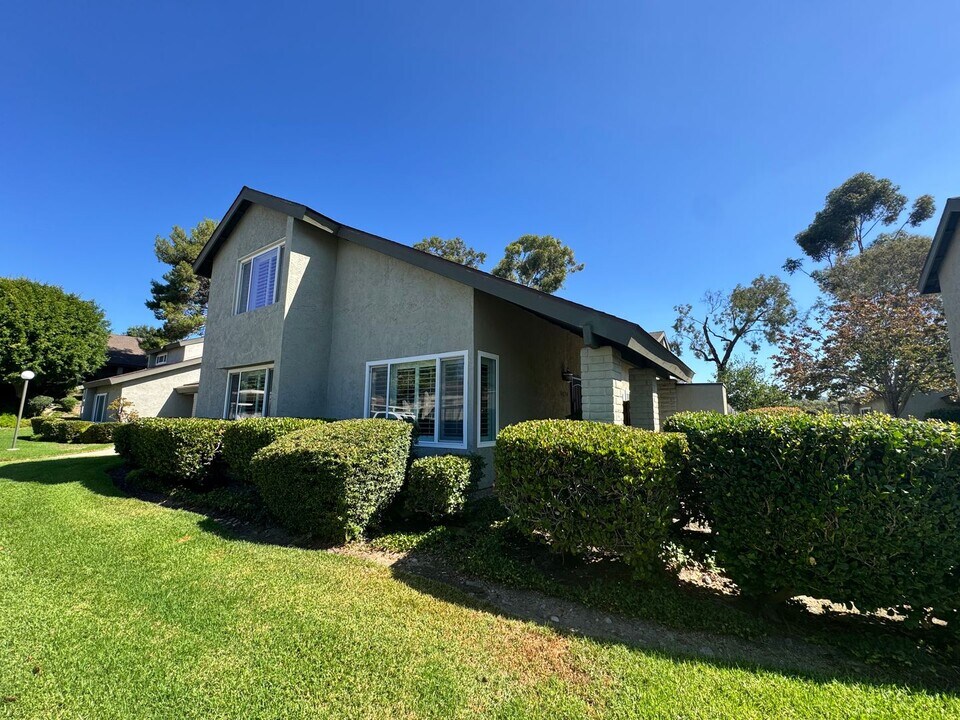 10834 Caravelle Pl in San Diego, CA - Building Photo