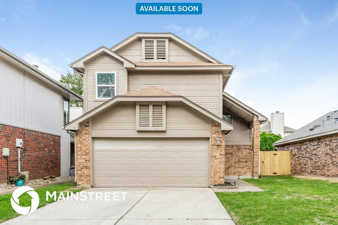 930 Boxwood Dr in Lewisville, TX - Building Photo