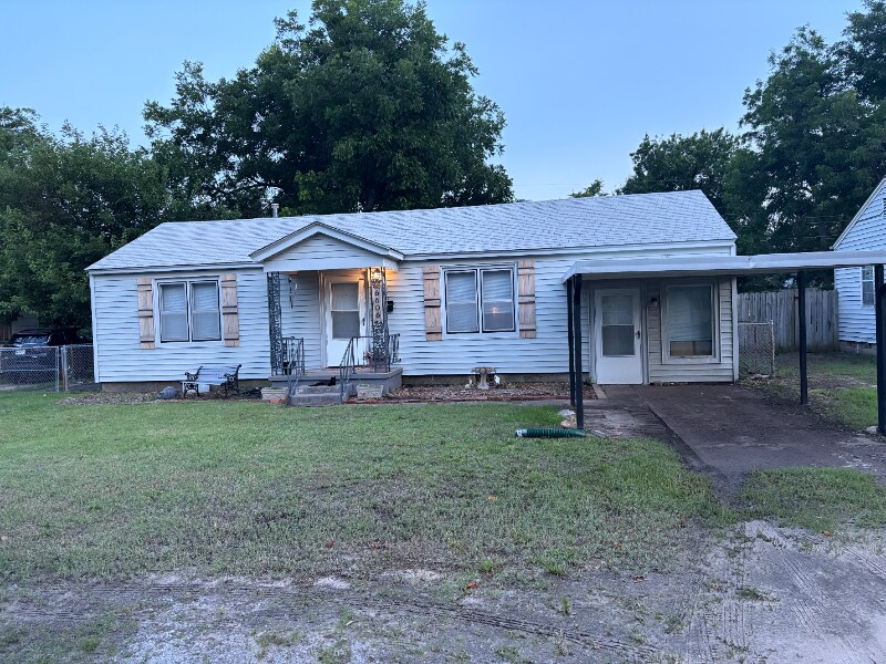 6606 NW 33rd St in Bethany, OK - Building Photo