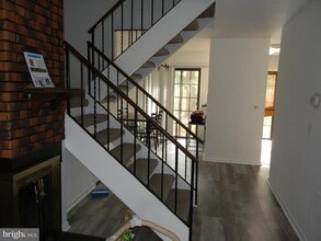 11319 Headlands Ct in Reston, VA - Building Photo - Building Photo