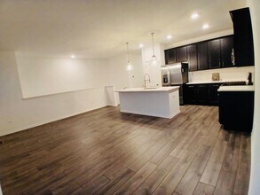 4347 Chelsea Mnr Cir in Aurora, IL - Building Photo - Building Photo