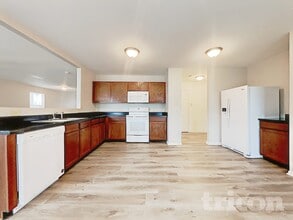 1334 Central Park Dr in Shelbyville, IN - Building Photo - Building Photo