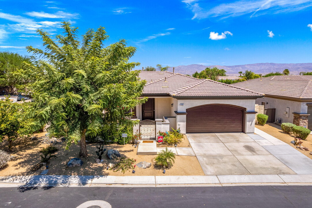 102 Bel Canto Ct in Palm Desert, CA - Building Photo