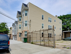 195 Ridge St in Newark, NJ - Building Photo - Building Photo