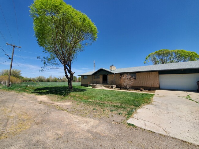 3210 N Bulldog Rd in Cedar City, UT - Building Photo - Building Photo