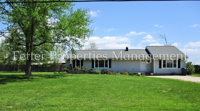 property at 13121 N Green River Rd