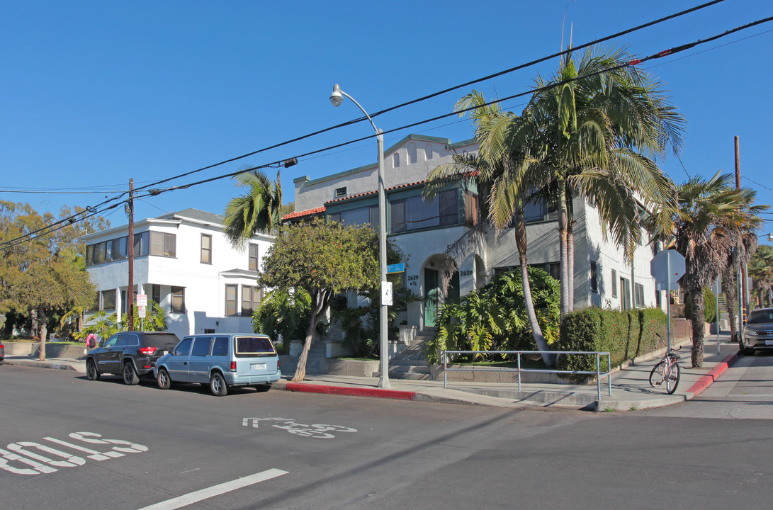 2627-2639 3rd St in Santa Monica, CA - Building Photo