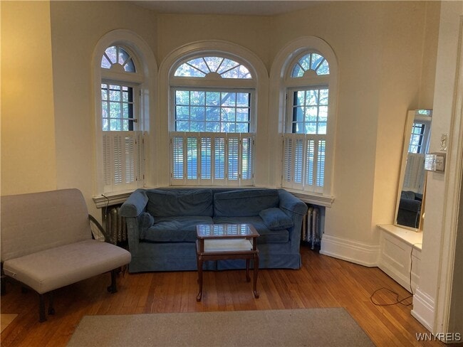 44 N Pearl St in Buffalo, NY - Building Photo - Building Photo