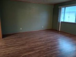 421 S Grant St, Unit 5 in Sullivan, IL - Foto de edificio - Building Photo