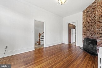 320 6th St NE in Washington, DC - Building Photo - Building Photo