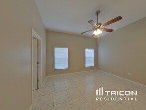 831 Monroe Harbor Pl in Sanford, FL - Building Photo - Building Photo