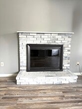 19 Goodwin St in Manchester, CT - Building Photo - Building Photo
