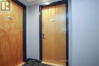 250 Lett St in Ottawa, ON - Building Photo - Building Photo