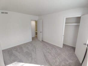 600 Reusens Rd in Lynchburg, VA - Foto de edificio - Building Photo