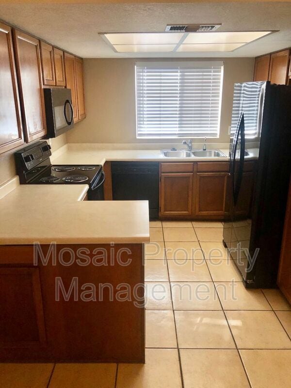 property at 700 E Mesquite Cir