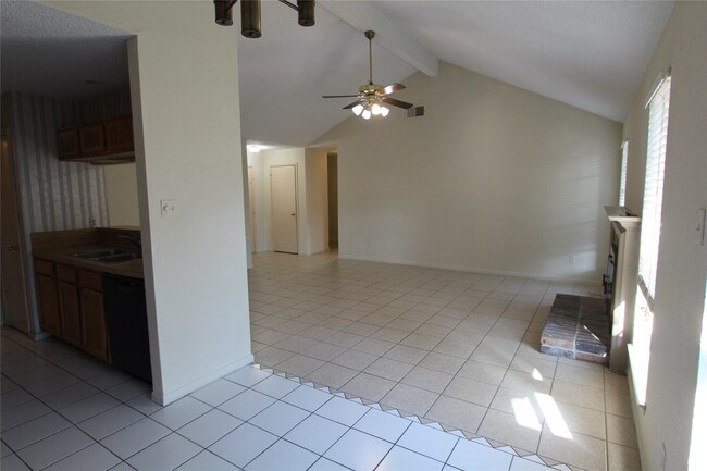 property at 2823 Chimneystone Cir