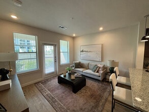 19500 I-35 in Kyle, TX - Building Photo - Building Photo