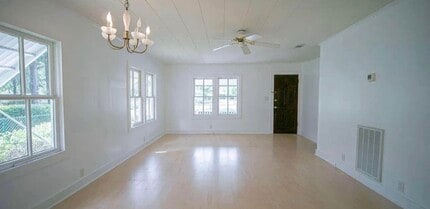 1122 SE Lanvale St in Lake City, FL - Building Photo - Building Photo