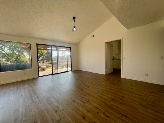 1731 Michael Glen in Escondido, CA - Building Photo - Building Photo