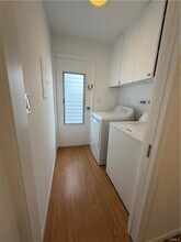 321 Coral Ave in Newport Beach, CA - Building Photo - Building Photo