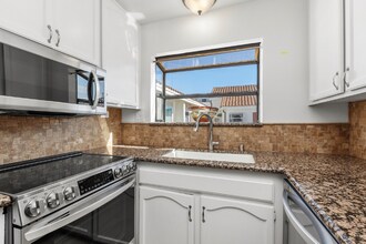 3633 Indiana St in San Diego, CA - Building Photo - Building Photo