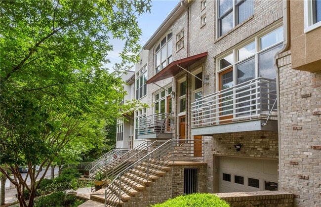 1350 Fernwood Cir NE in Atlanta, GA - Building Photo - Building Photo