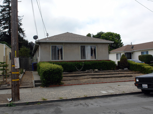 2344 Brooks Ave in Richmond, CA - Foto de edificio - Building Photo