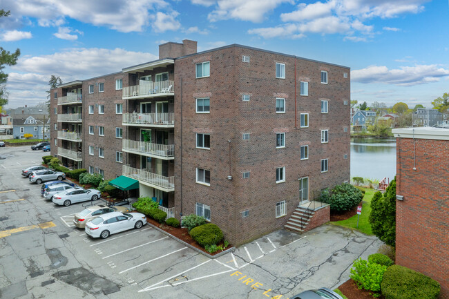 Spy Pond Condominiums in Arlington, MA - Building Photo - Building Photo