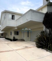 2405 Vanderbilt Ln in Redondo Beach, CA - Building Photo
