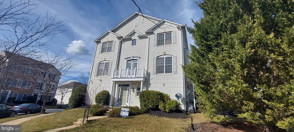 12951 Ethel Rose Way in Clarksburg, MD - Building Photo