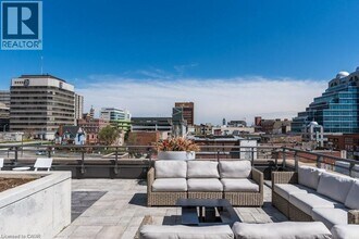 85 Duke St W in Kitchener, ON - Building Photo - Building Photo