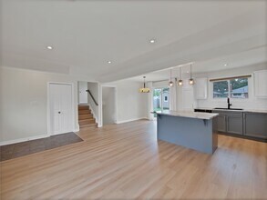 14 Clement Pl in St Catharines, ON - Building Photo - Building Photo