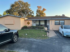 7824 Dilido Blvd in Miramar, FL - Building Photo - Building Photo