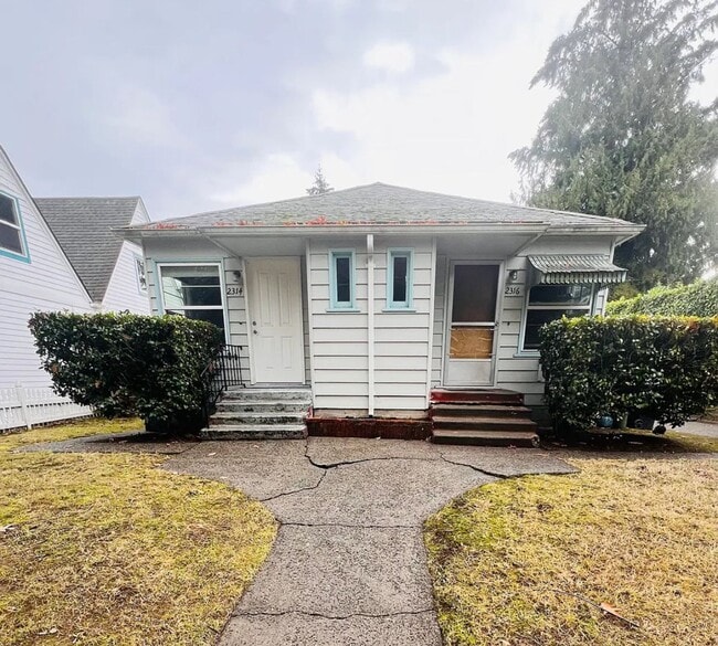 property at 2314-2316 Capitol Way S