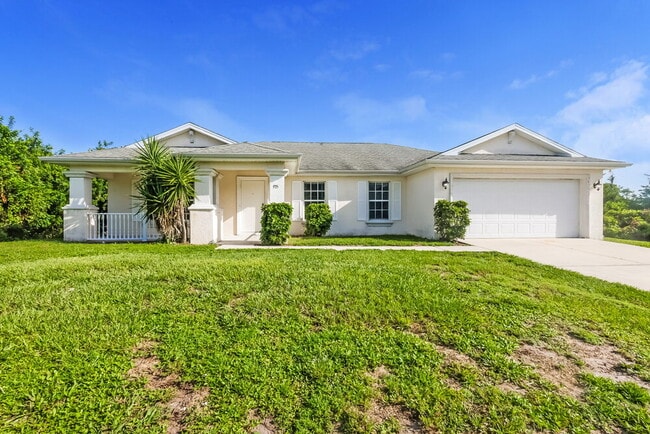 property at 935 Green St E