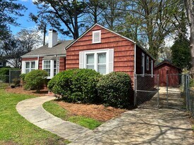 1895 Markone St NW in Atlanta, GA - Building Photo