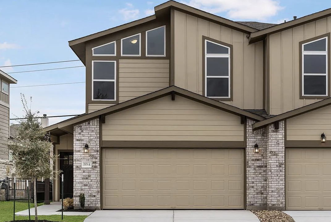 2103 Rooster Rd in Pflugerville, TX - Building Photo