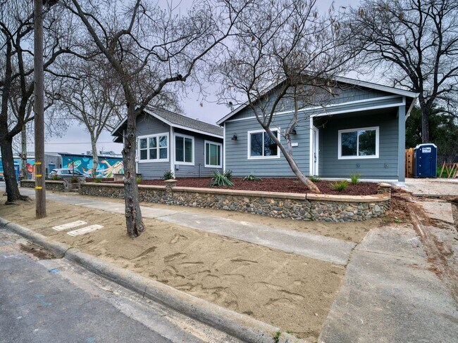 330 4th St in Roseville, CA - Building Photo - Building Photo