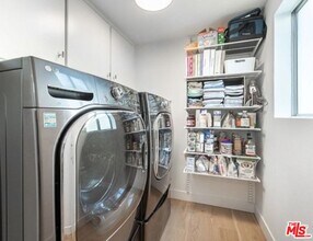 4350 Glencoe Ave in Marina Del Rey, CA - Building Photo - Building Photo